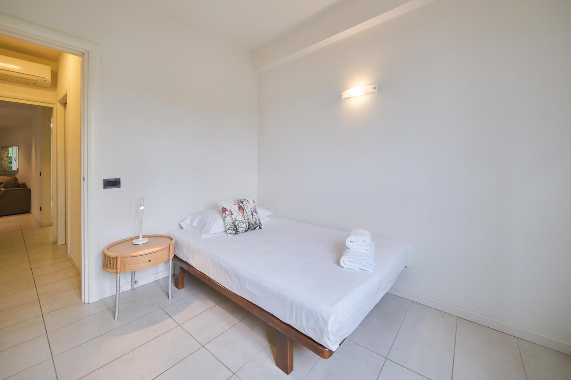 Front Lake Apartment Bardolino Ngoại thất bức ảnh