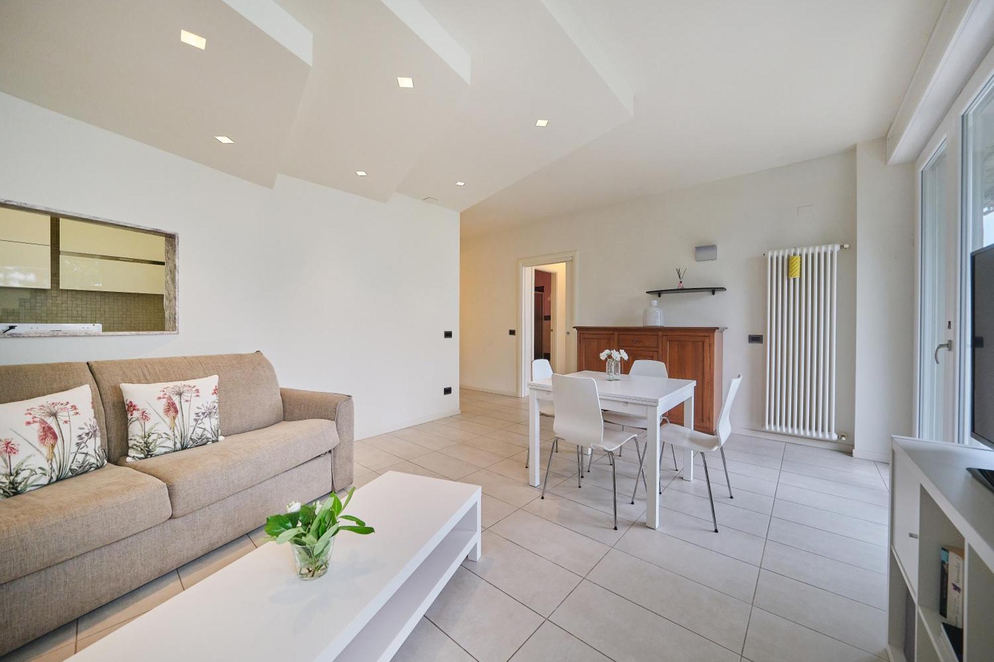 Front Lake Apartment Bardolino Ngoại thất bức ảnh