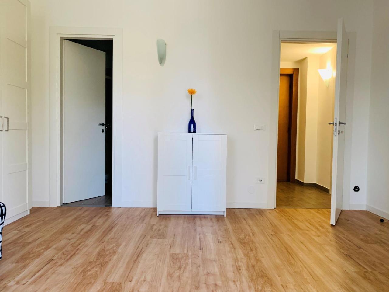 Front Lake Apartment Bardolino Ngoại thất bức ảnh