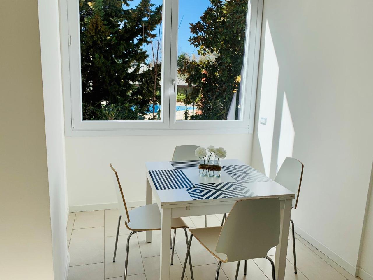 Front Lake Apartment Bardolino Ngoại thất bức ảnh