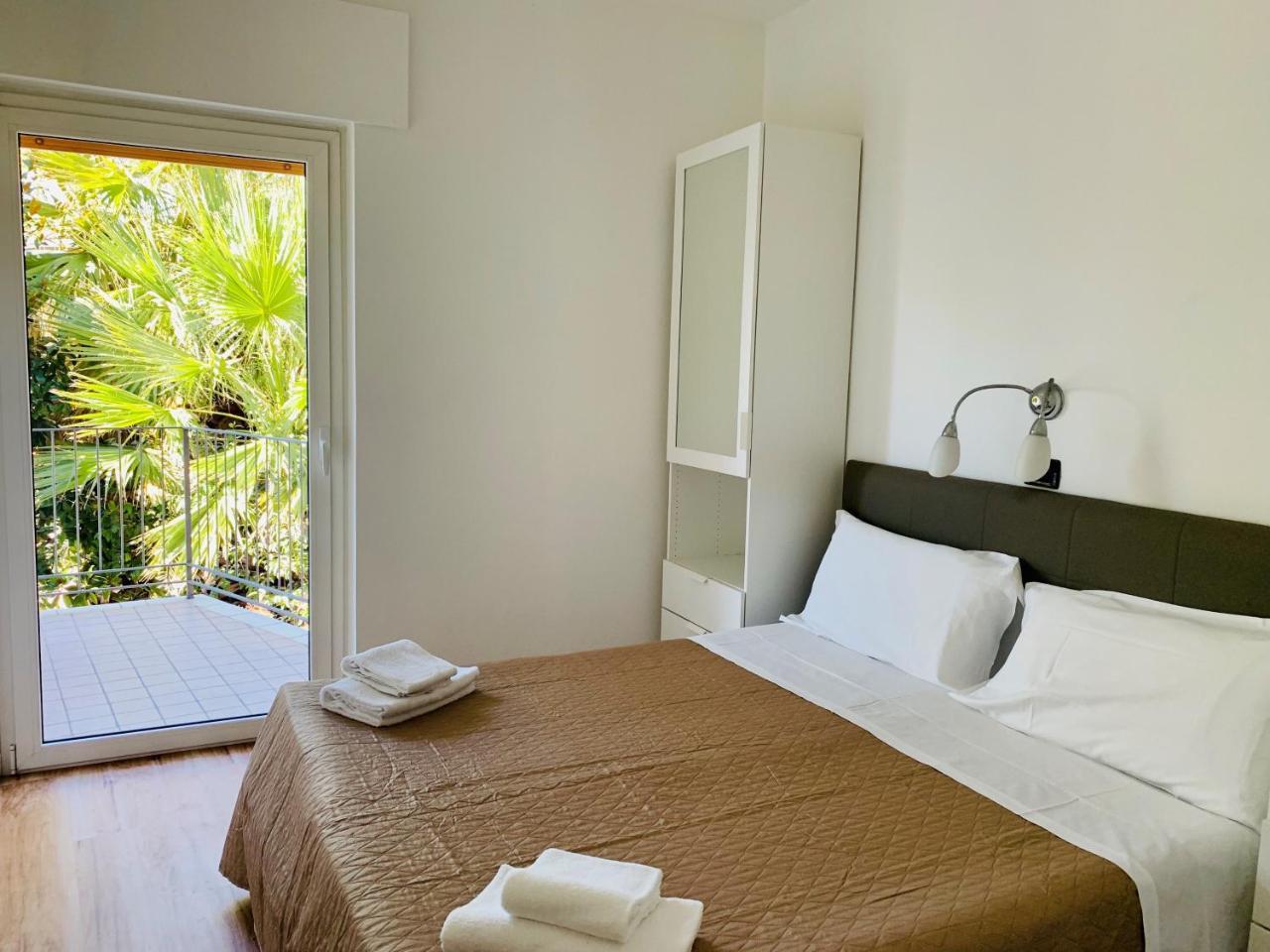 Front Lake Apartment Bardolino Ngoại thất bức ảnh