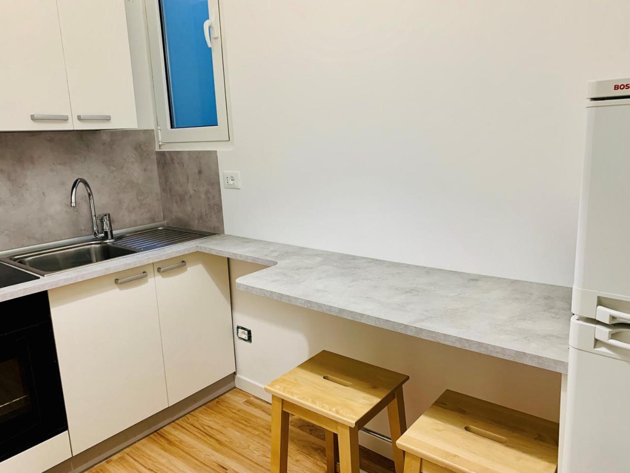 Front Lake Apartment Bardolino Ngoại thất bức ảnh